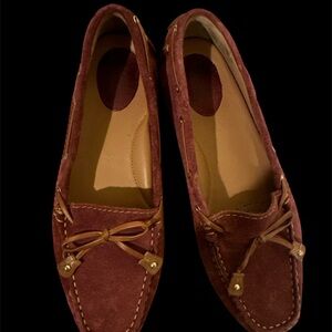 Clarks Artisan Women's Maroon Suede Tassel Moccasin Loafers Driving Shoes 6M